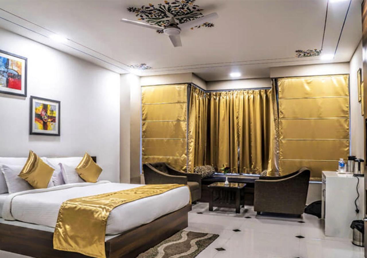 Hotel Kingfisher Udaipur Esterno foto