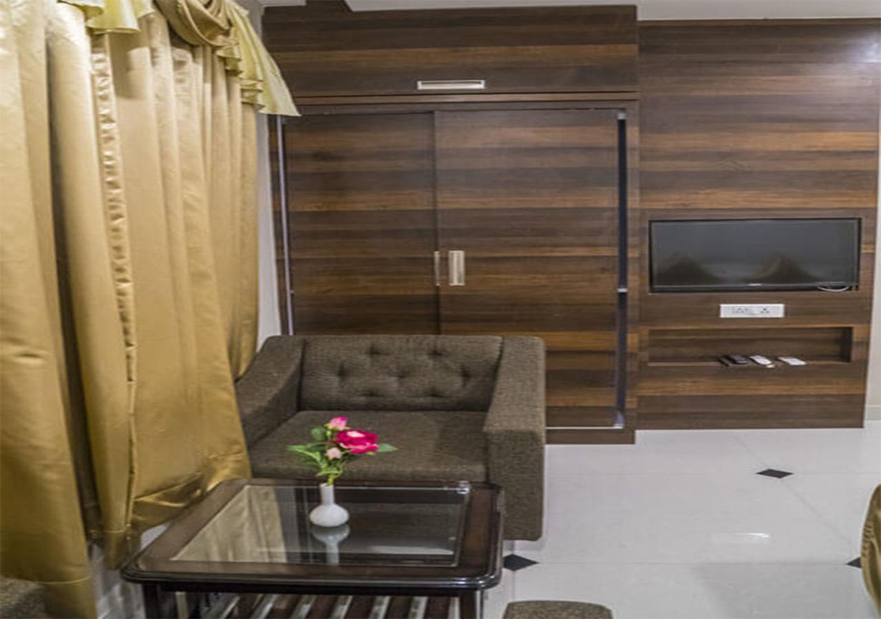 Hotel Kingfisher Udaipur Esterno foto